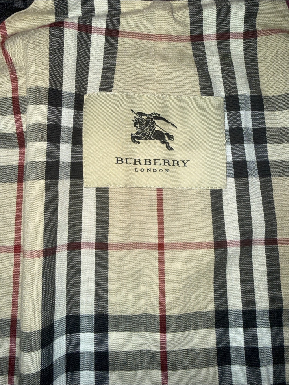 Burberry Women's Maroon Trench Coat - Picture 2 of 9